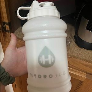 White hydrojug